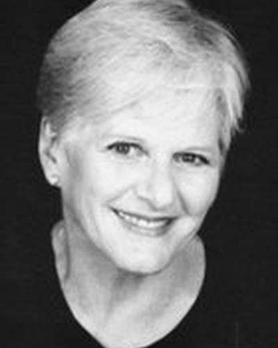 Ив Робертс фото