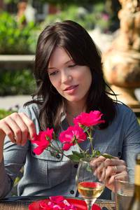 Кадр Сначала любовь, потом свадьба