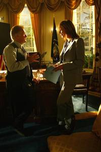 Кадр Западное крыло