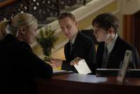 Кадр Холлэм Фоу