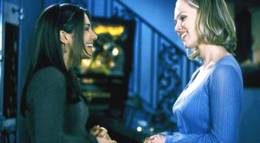 Кадр из фильма "Беверли-Хиллз 90210" - 1