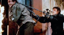 Кадр из фильма "Плоть + кровь" - 2