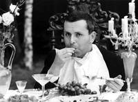 Кадр О торжестве и гостях