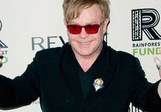 На «ракету» к Элтону Джону подсадили режиссера-рекламщика