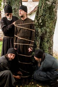 Кадр Монах и бес