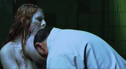 Кадр из фильма "Девушка-угорь" - 1