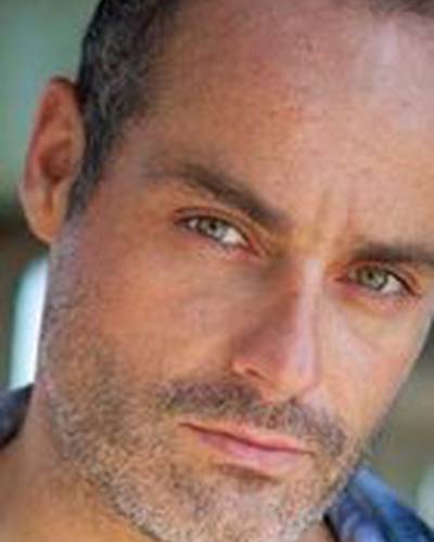 Кирон Эллиотт фото