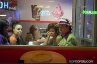 Кадр Через Вселенную