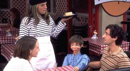 Кадр из фильма "Кукла" - 1