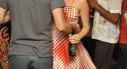 Кадр из фильма "Любит / Не любит" - 2