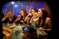 Кадр Холостячки в Вегасе