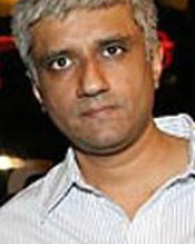 Викрам Бхатт фото