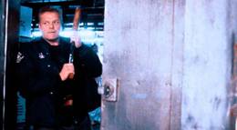 Кадр из фильма "Последний из достойнейших" - 2