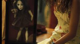 Кадр из фильма "Мэй" - 1