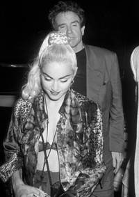 Кадр В постели с Мадонной