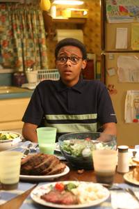 Кадр Малкольм в центре внимания