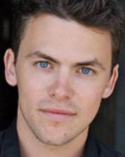 Том Коннолли фото