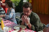 Кадр Малкольм в центре внимания