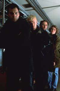 Кадр Опасные пассажиры поезда 123