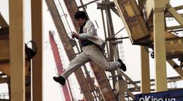 Кадр из фильма "Медальон" - 1