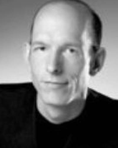 Пол МакГоуэн фото