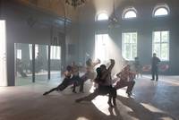 Кадр Люби и танцуй