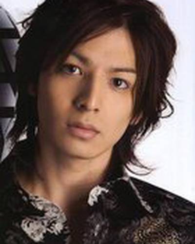 Тома Икута фото