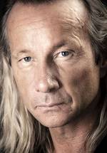 Маттиас Хьюз фото