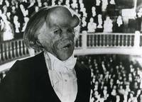 Кадр Человек-слон