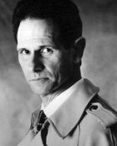 Дэн Уорен фото