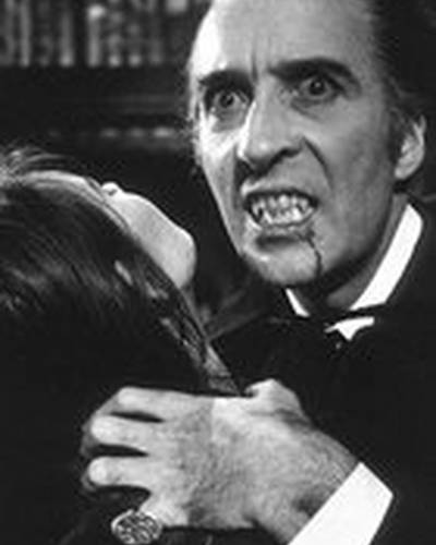 Кэролайн Манро фото