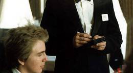 Кадр из фильма "Беги, официант, беги!" - 2