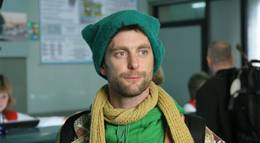 Кадр из фильма "Плюс один" - 1