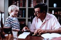 Кадр Деннис-мучитель