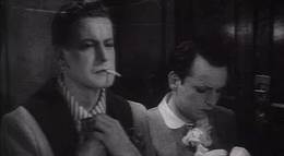 Кадр из фильма "Фанфары любви" - 1