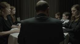 Кадр из фильма "Госпожа жестокость" - 1