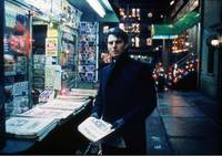 Кадр С широко закрытыми глазами