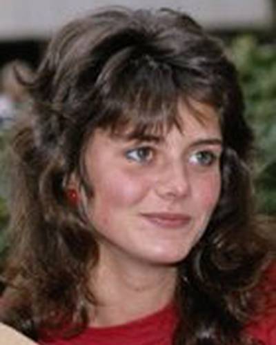 Луиз Бэйл фото