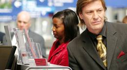 Кадр из фильма "Большие деньги" - 2