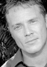 Мика Мэй фото