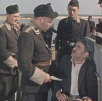 Кадр Девочка ищет отца