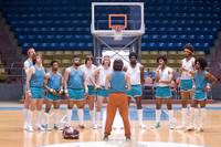 Кадр Полупрофессионал