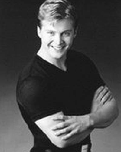 Томас Сеттелл фото