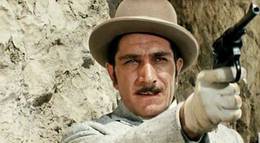 Кадр из фильма "Корона Российской империи, или Снова неуловимые" - 1