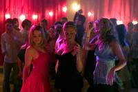 Кадр Мальчики едят девочек