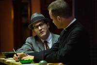 Кадр Жертвуя пешкой (Игры чемпионов)