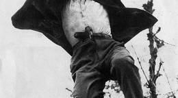 Кадр из фильма "Три" - 2