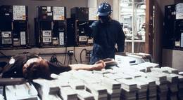 Кадр из фильма "Красавчик Джонни" - 1