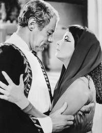 Кадр Клеопатра