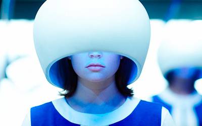 В кино на этой неделе: «Патруль времени», силиконовая грудь и Бьорк